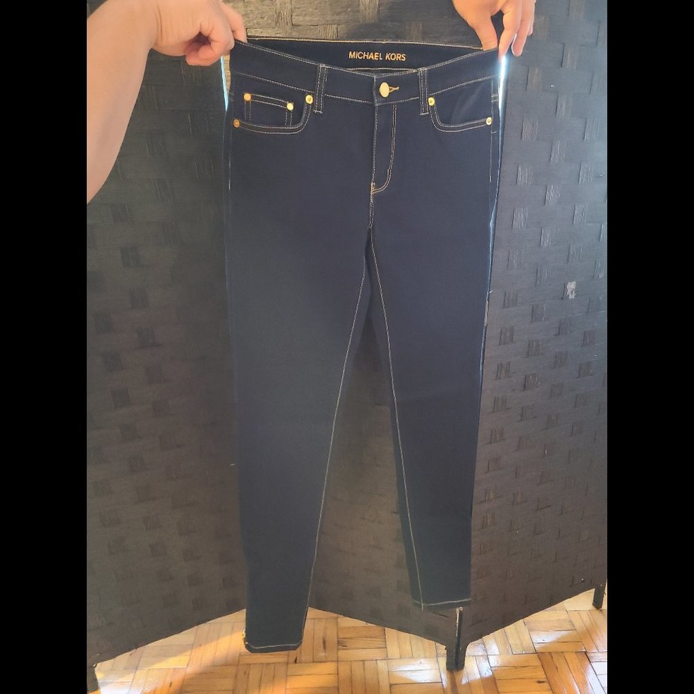 MK Women Skinny jeans size 2 (Never worn)